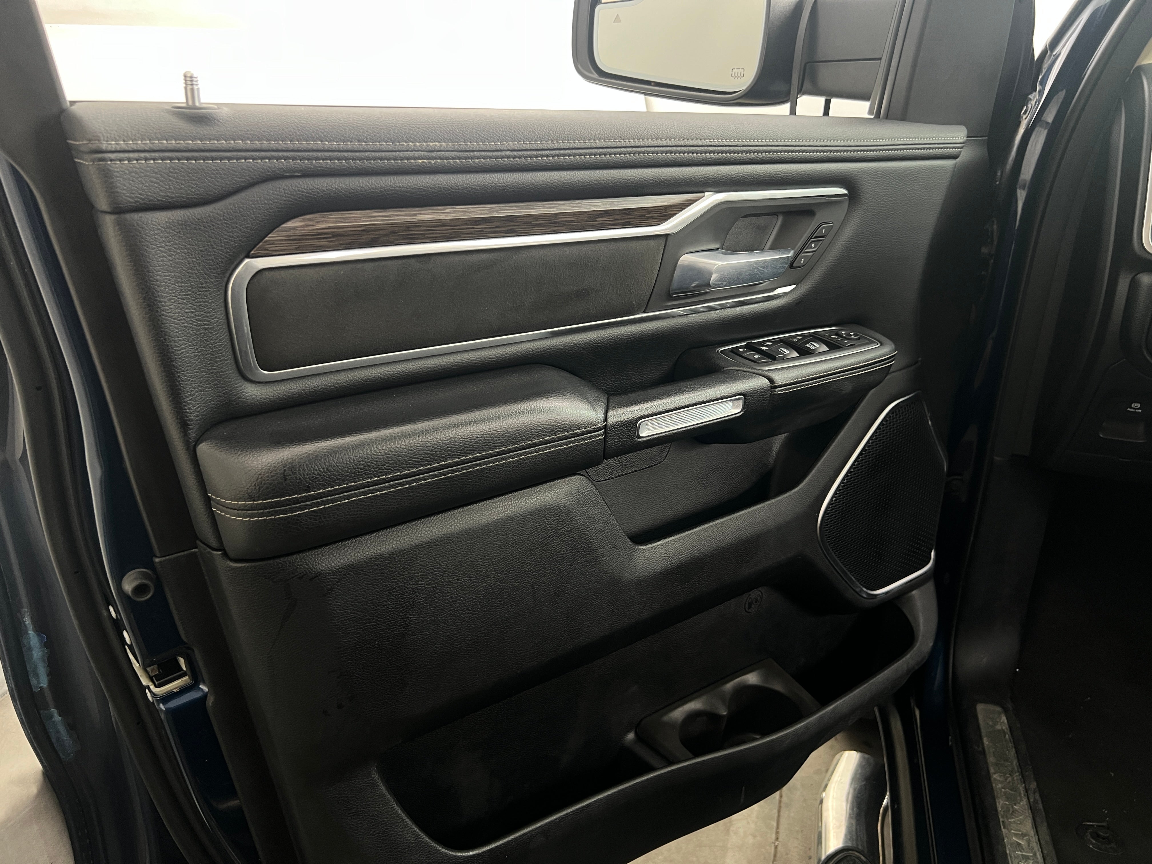 ram ram 1500 pickup 2020 1C6SRFJT5LN141896 image ram ram 1500 pickup 2020 1C6SRFJT5LN141896 image